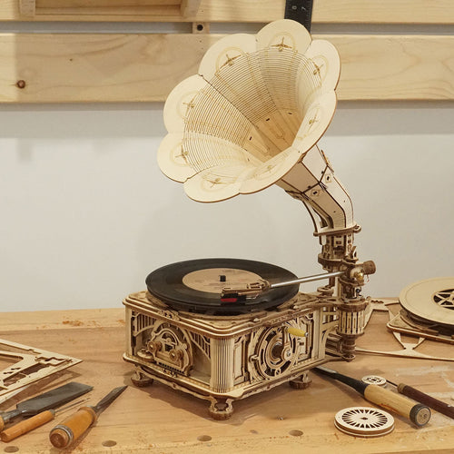 Build Your Vintage Phonograph: Real Working 3D Puzzle